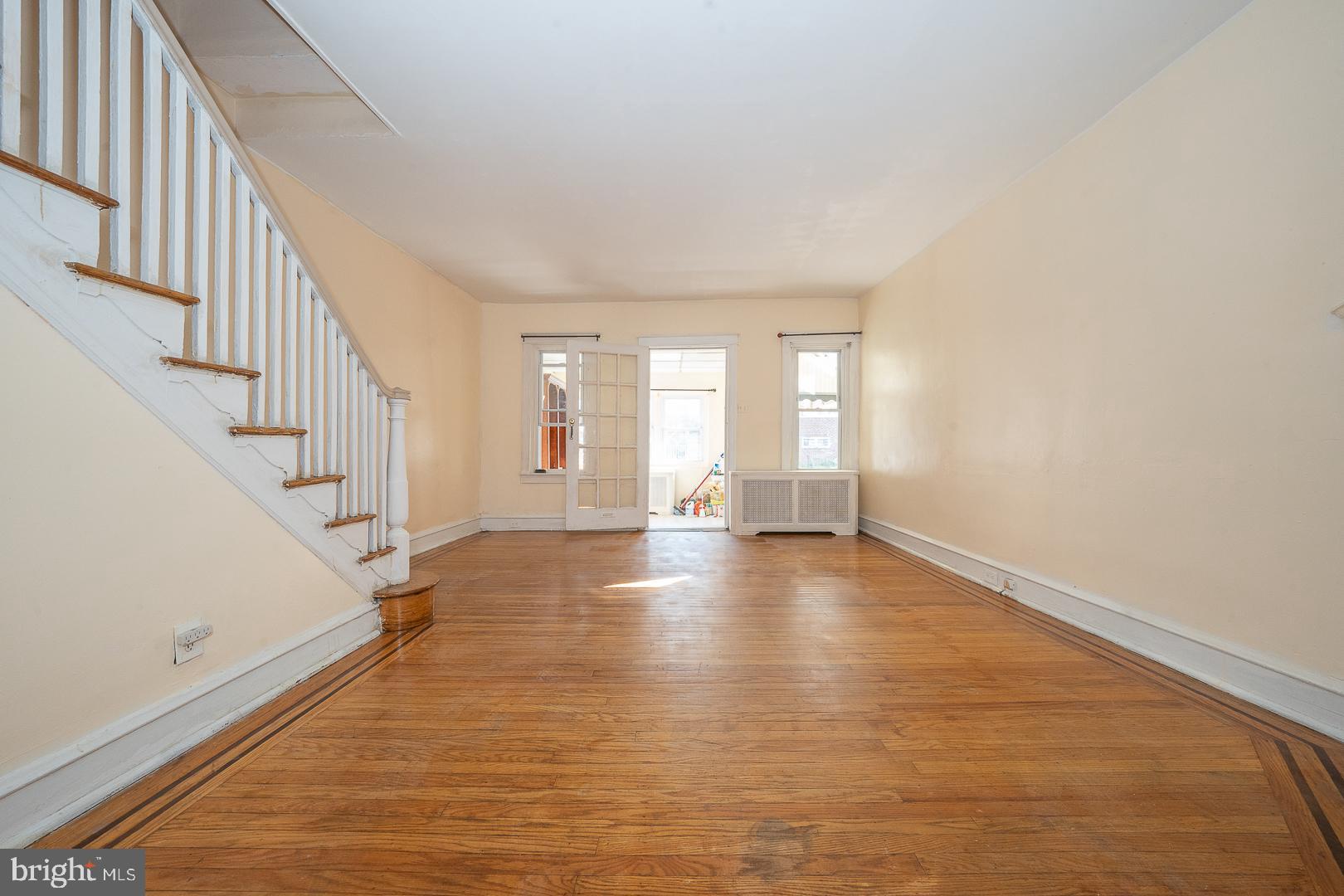 87 Lamport Road Upper Darby, PA 19082 - Photo 3 of 52