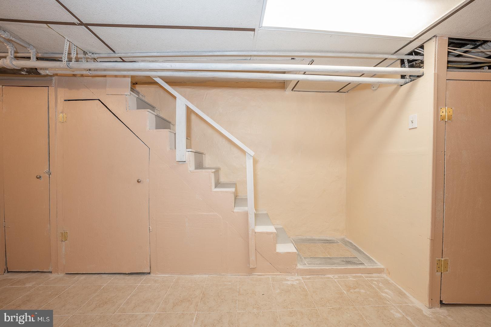 87 Lamport Road Upper Darby, PA 19082 - Photo 34 of 52