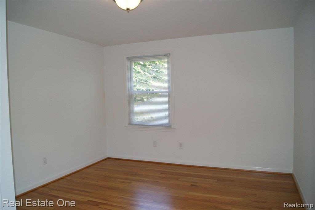 32331 Baintree Road Farmington, MI 48334 - Photo 16 of 25 Bedroom 4