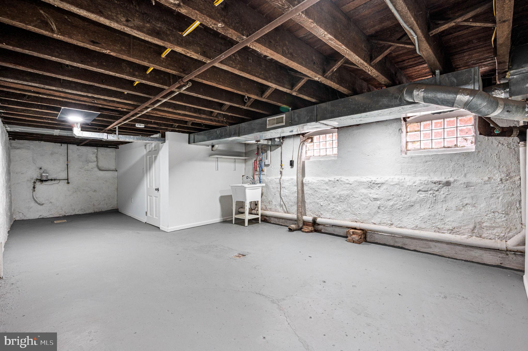 6629 Hegerman Street Philadelphia, PA 19135 - Photo 23 of 25