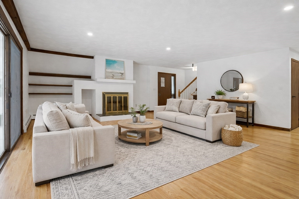 62 Brook Street Dunstable, MA 01827 - Photo 8 of 34