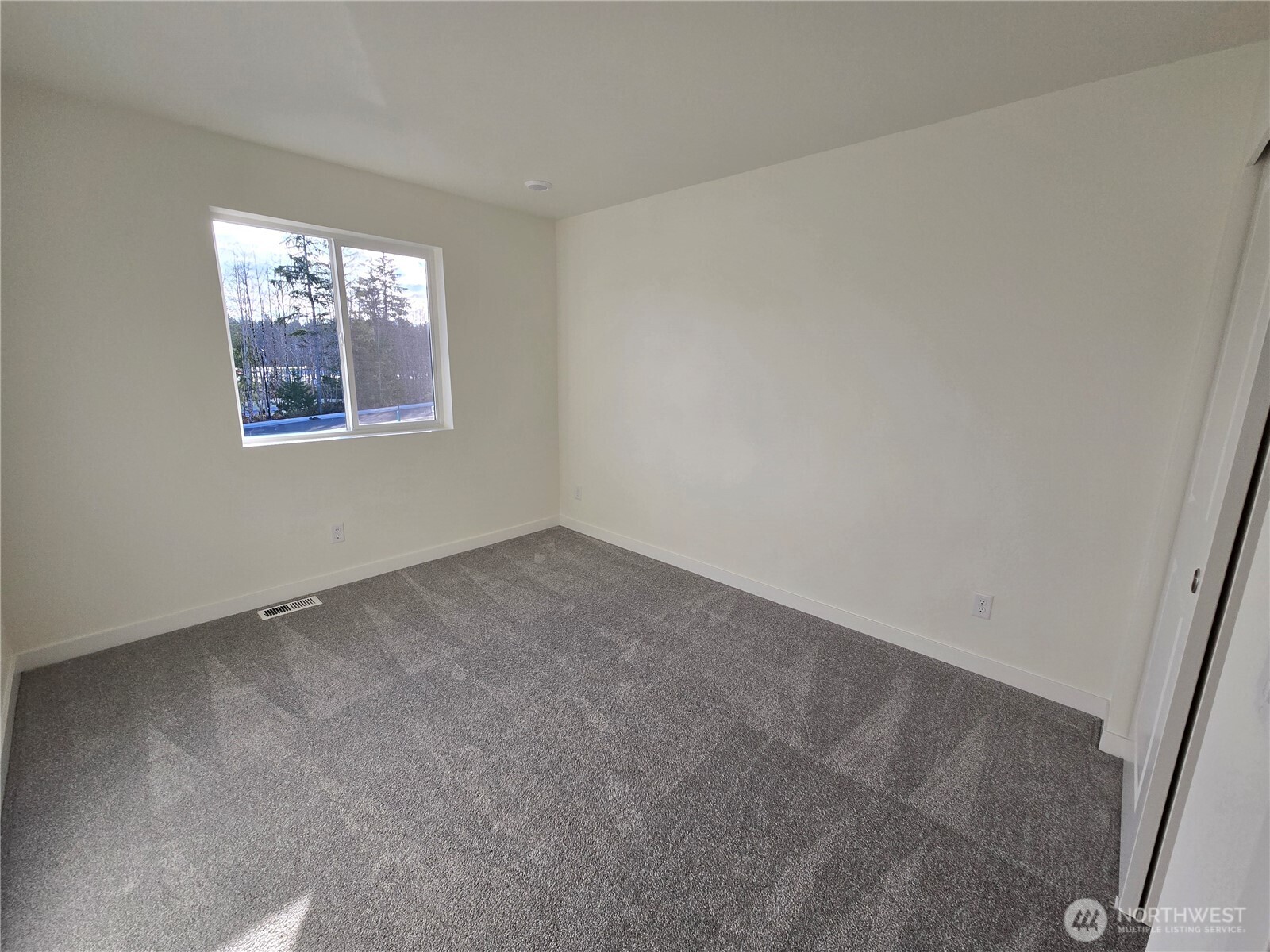 6141 Crestner Drive Southwest, Unit 406 Port Orchard, WA 98367 - Photo 16 of 17