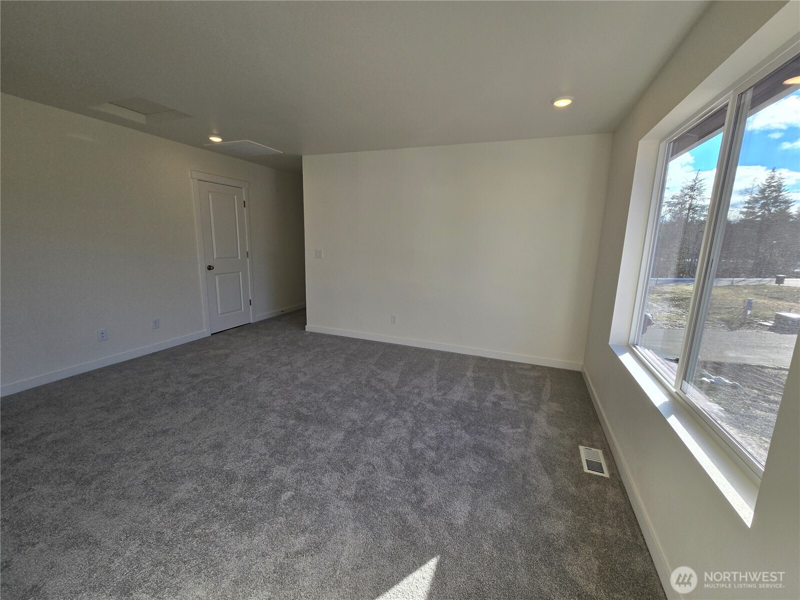 6141 Crestner Drive Southwest, Unit 406 Port Orchard, WA 98367 - Photo 9 of 17