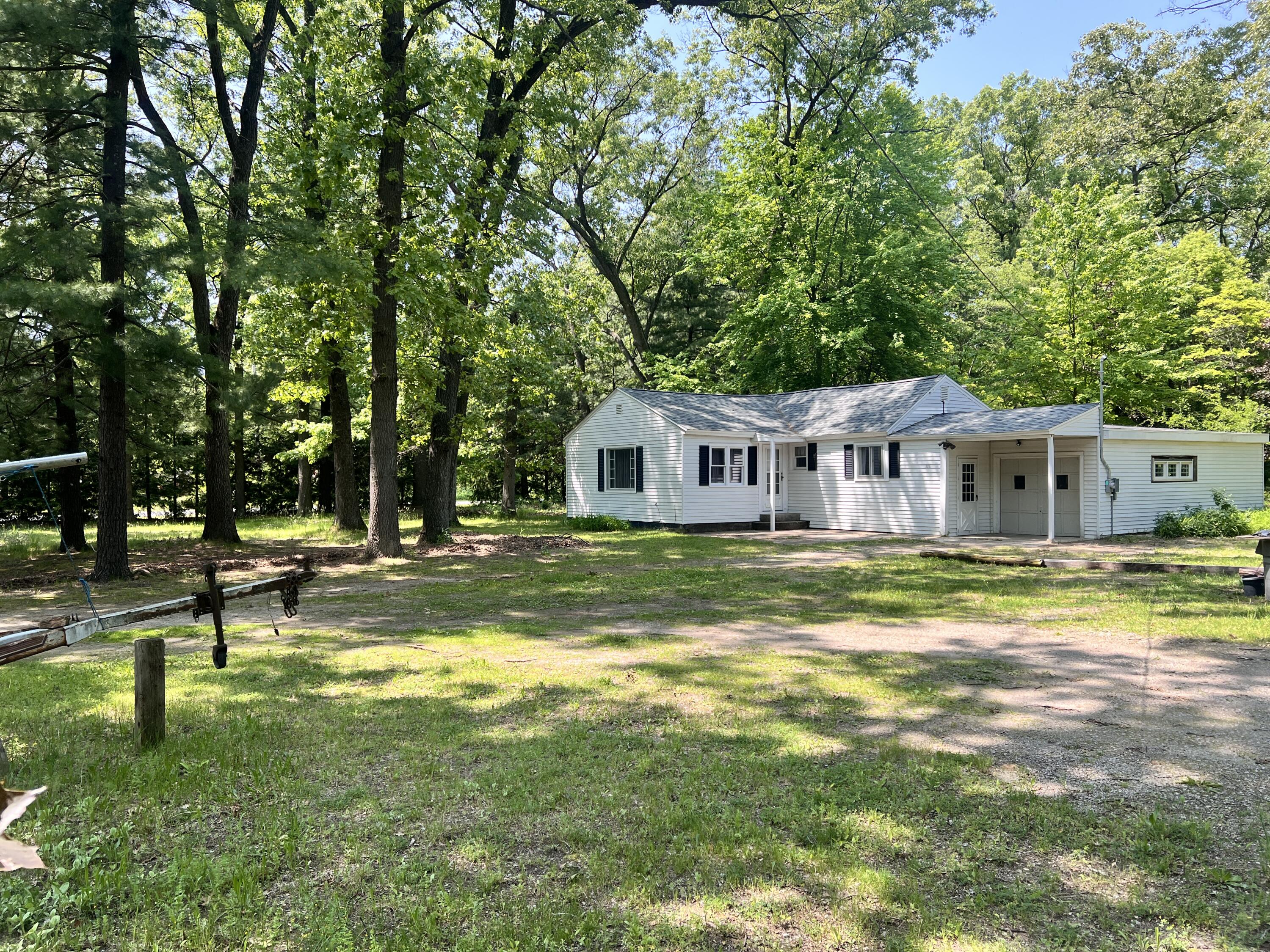3216 Hall Road Muskegon, MI 49442 - Photo 3 of 33 IMG_0897(1)