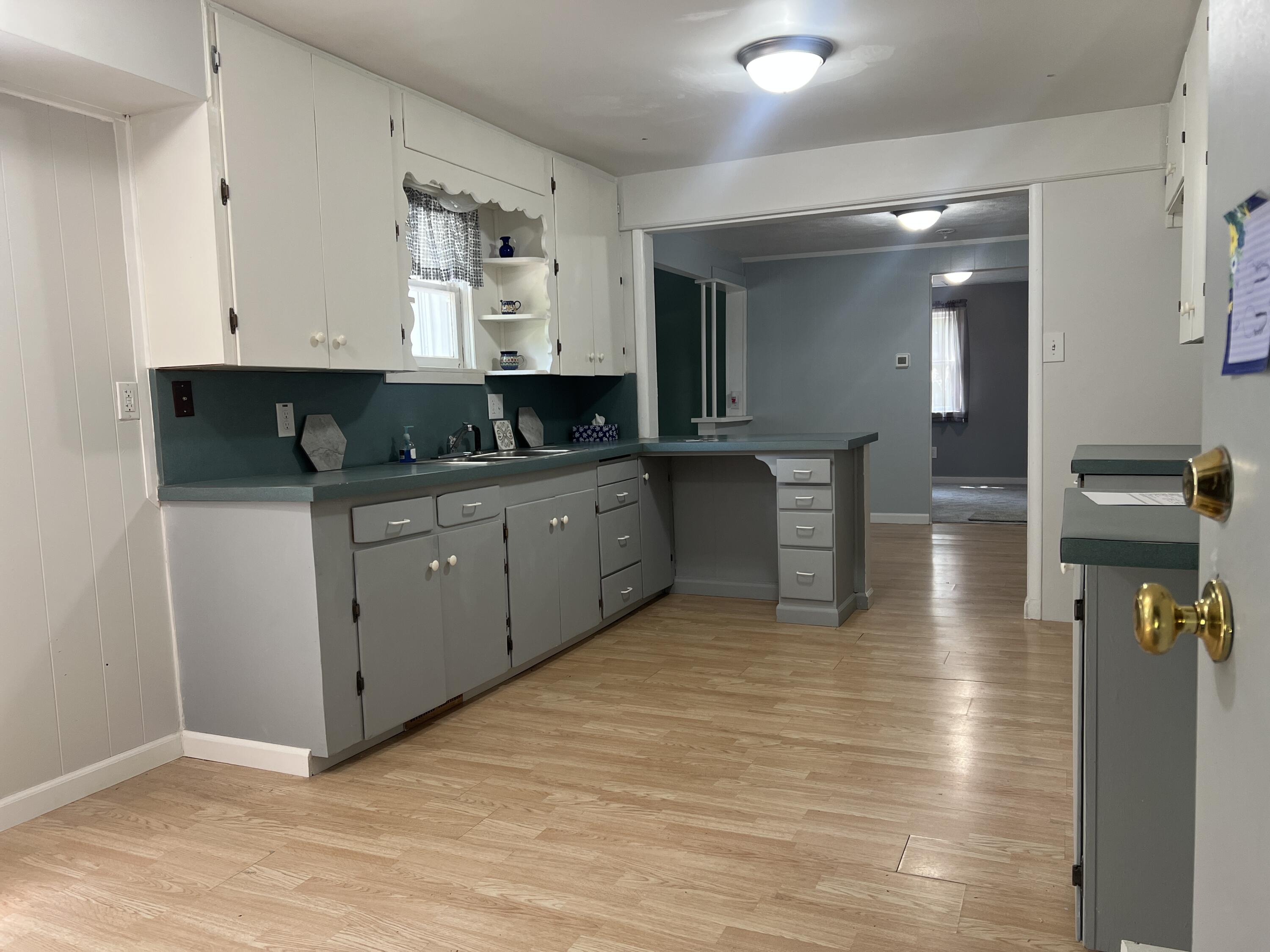 3216 Hall Road Muskegon, MI 49442 - Photo 5 of 33 IMG_0915(1)