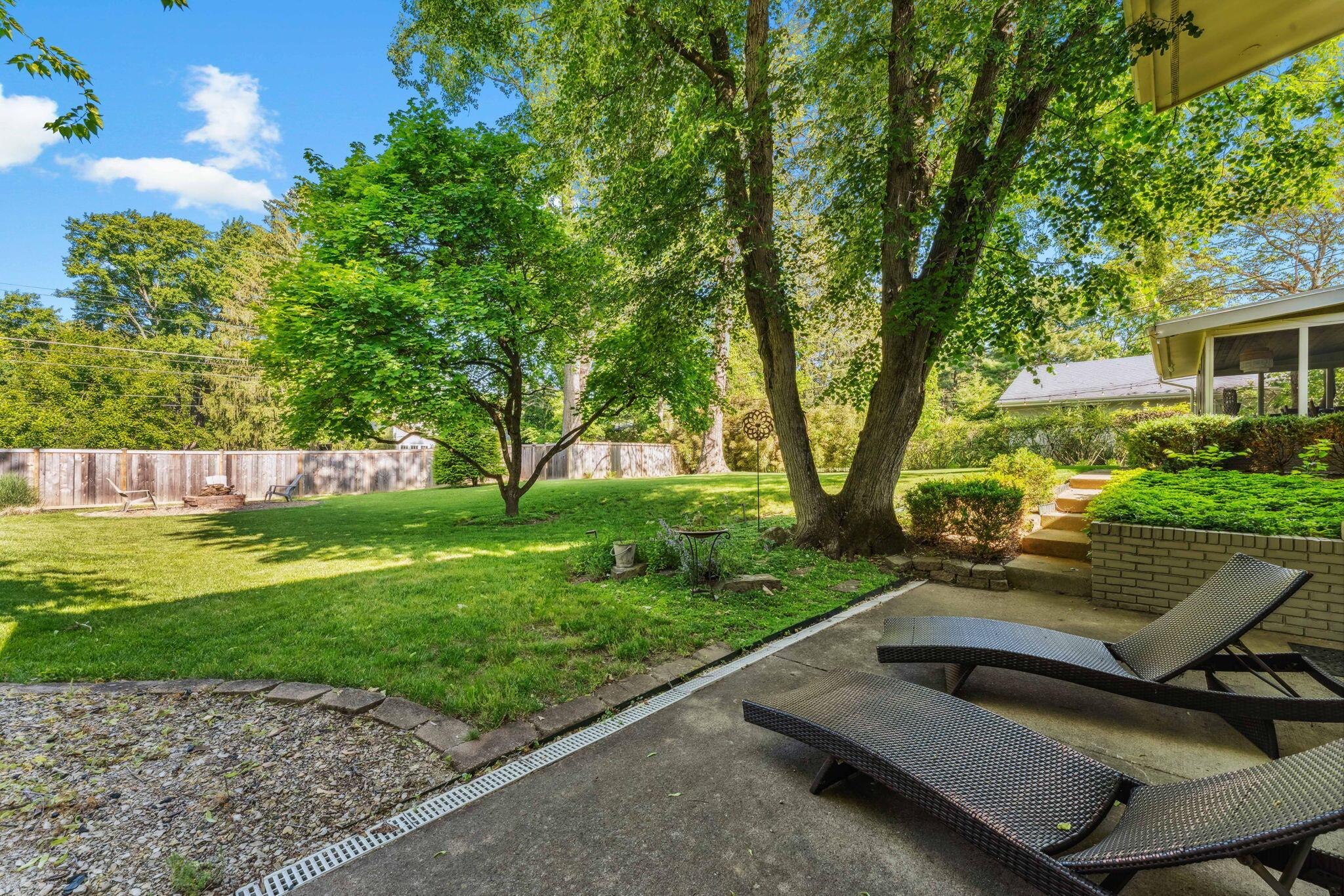 4103 Winfield Road Columbus, OH 43220 - Photo 68 of 91 Patio / Backyard