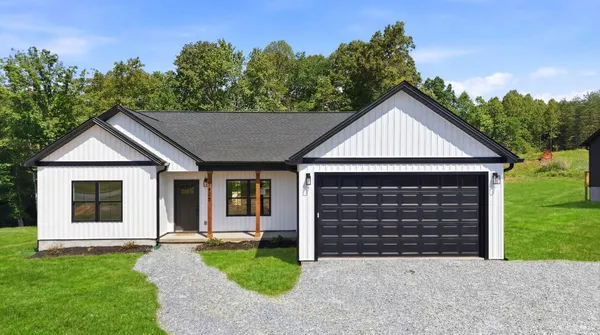 $358,900 | 3 Hickory Cove Lane, Moneta, VA 24121
