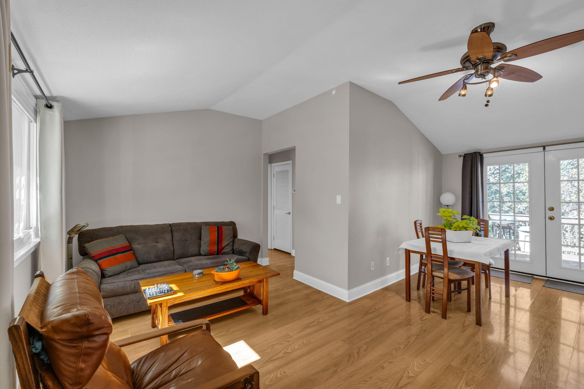 6572 Fairview Road Hixson, TN 37343 - Photo 6 of 53 16-web-or-mls-6572-fairview-rd