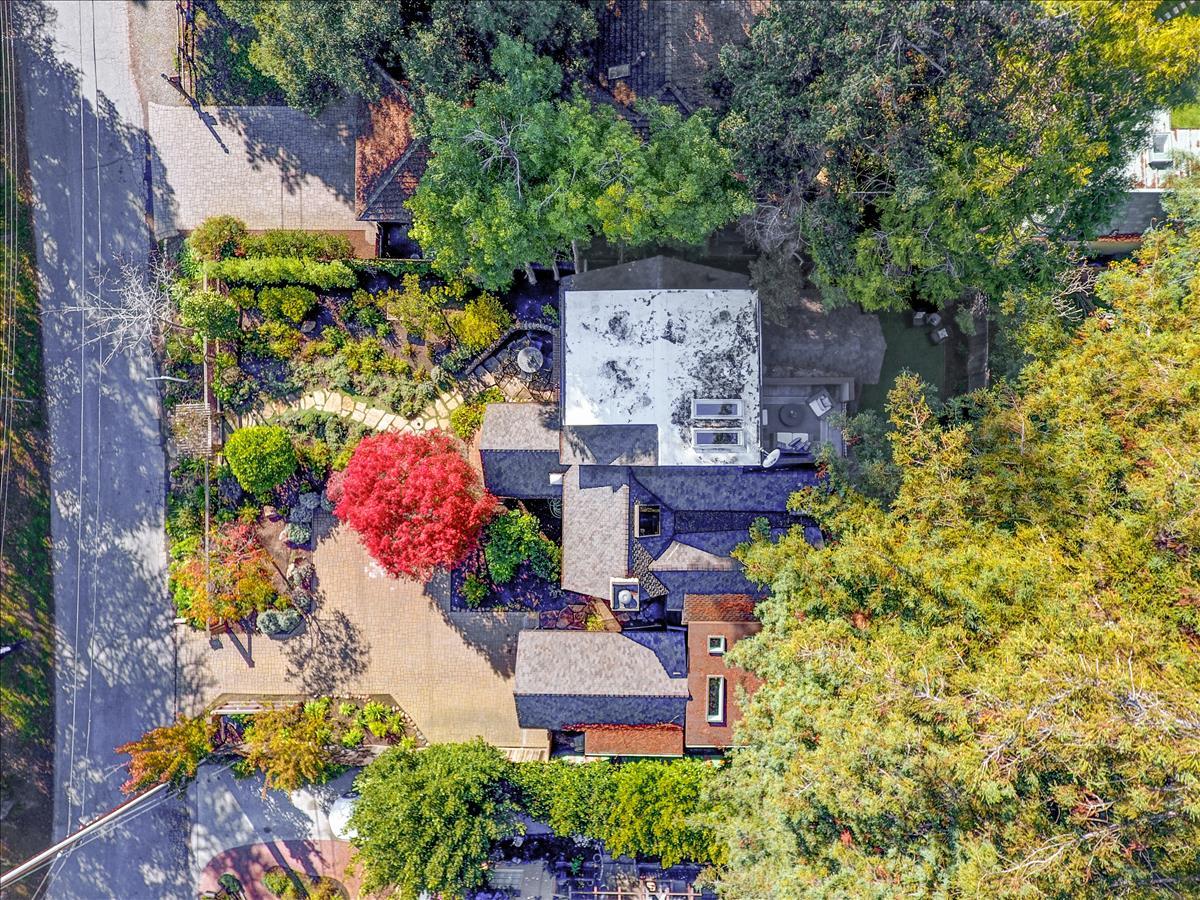 836 Creek Drive Menlo Park, CA 94025 - Photo 37 of 39 an aerial view of a house with a yard and garden