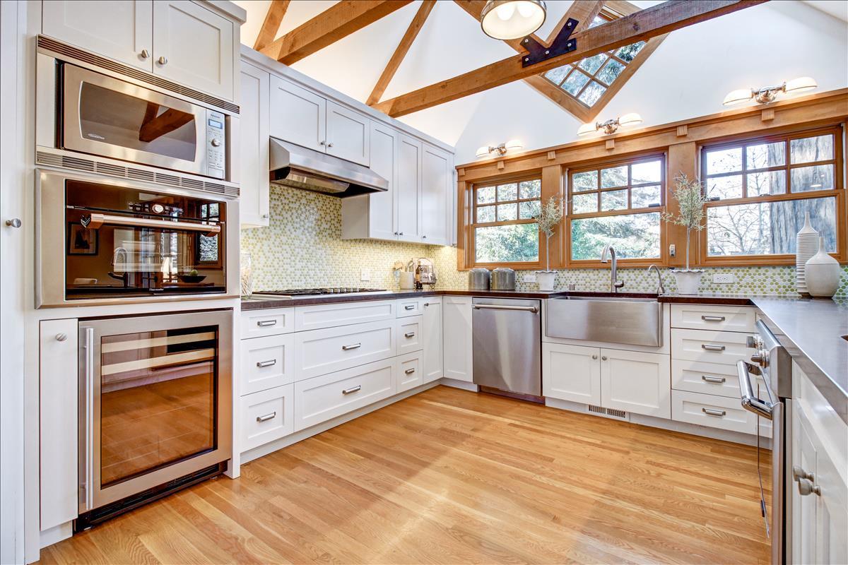 836 Creek Drive Menlo Park, CA 94025 - Photo 6 of 39 a kitchen with stainless steel appliances granite countertop a stove and cabinets