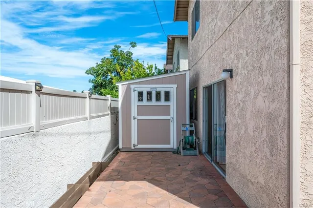 $995 | 25626 1/2 Oak Street, Lomita, CA 90717