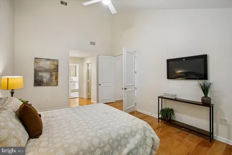 $1,480,000 | 6113 Goldtree Way, Bethesda, MD 20817