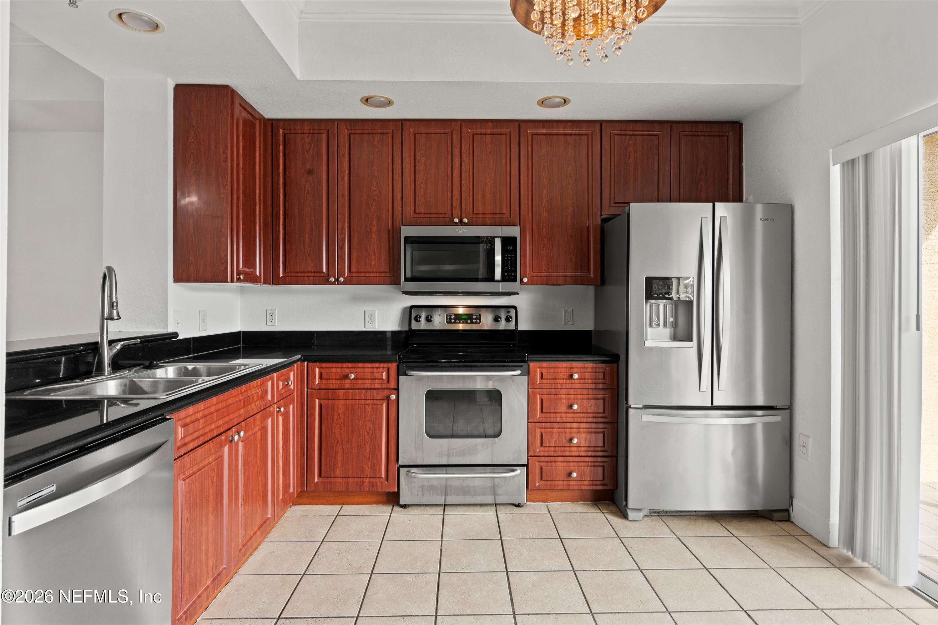 9745 Touchton Road, Unit 1802 Jacksonville, FL 32246 - Photo 4 of 41 10-Kitchen