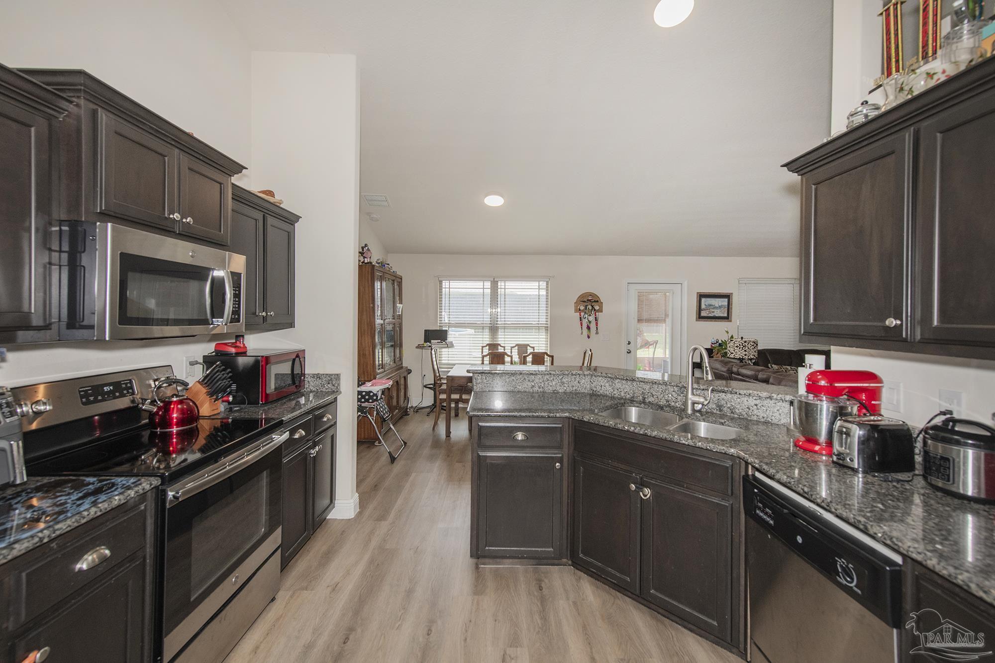 4490 Fort Sumter Road Milton, FL 32583 - Photo 10 of 30