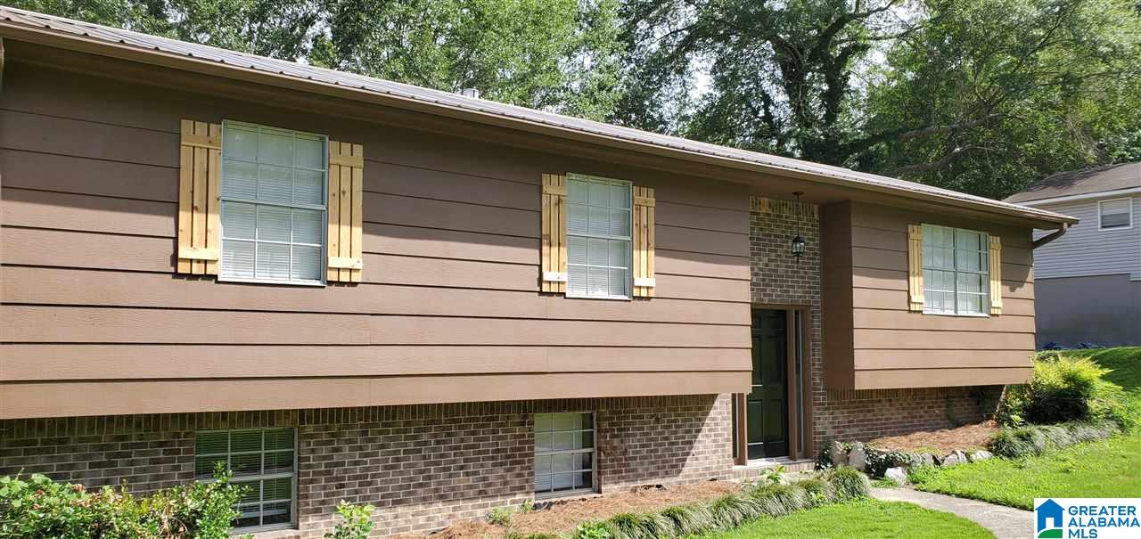 549 Overhill Road Pelham, AL 35124 - Photo 3 of 20