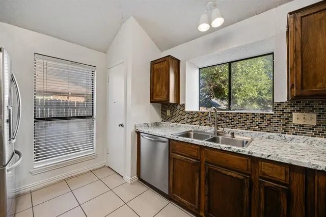 $273,000 | 3317 Fairmeadows Lane, Fort Worth, TX 76123