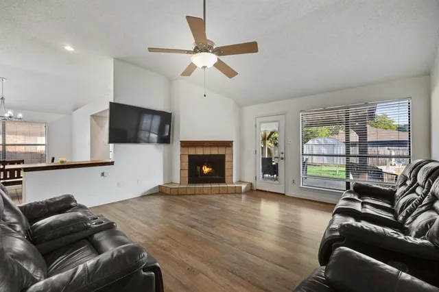 $273,000 | 3317 Fairmeadows Lane, Fort Worth, TX 76123