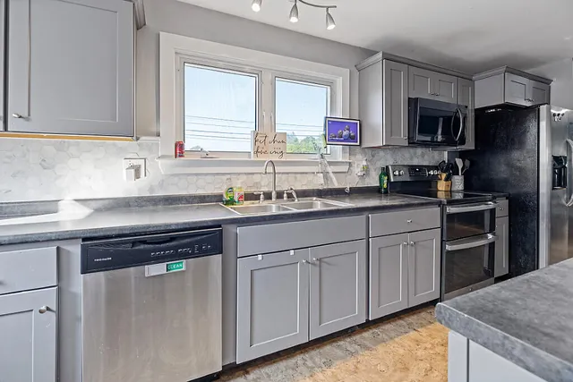 $270,000 | 304 Eastern Avenue, Augusta, ME 04330