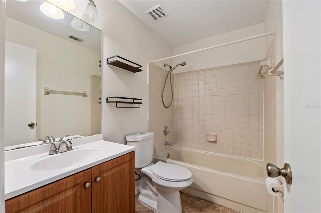 900 Southwest 62nd Boulevard, Unit L76 Gainesville, FL 32607 - Photo 33 of 47