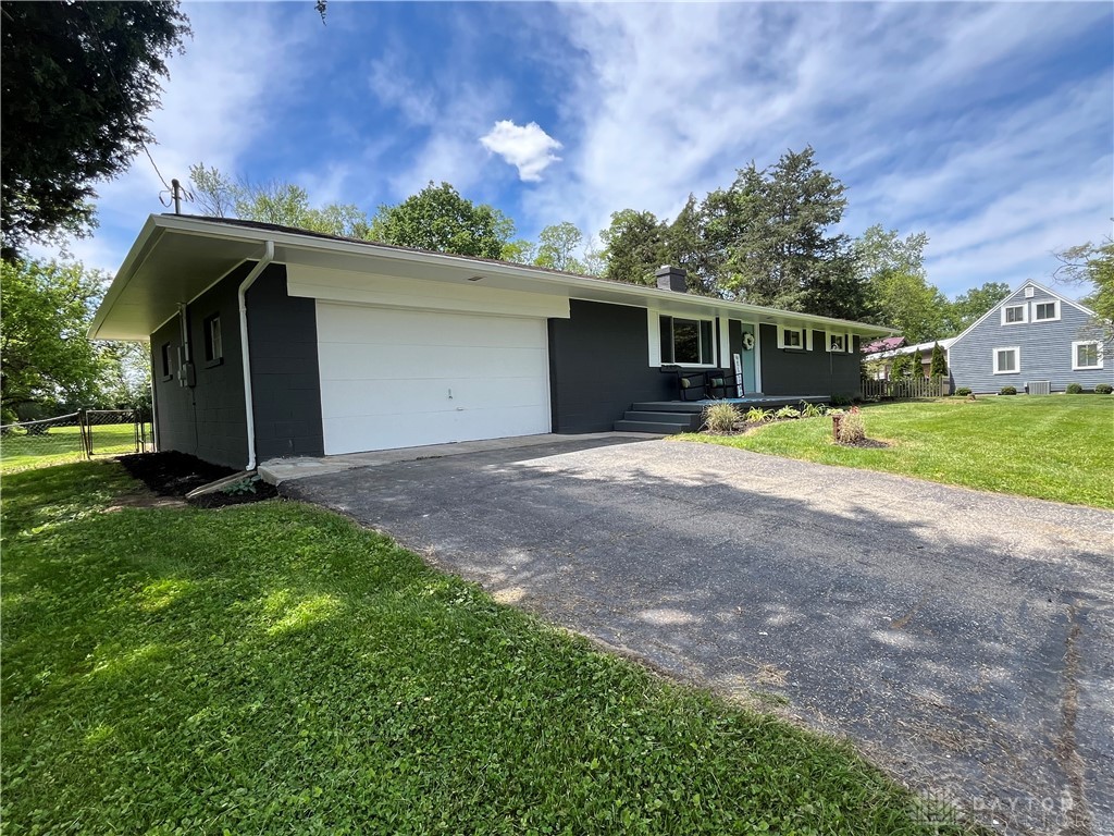 8700 Adams Road Dayton, OH 45424 - Photo 2 of 27 Gallery Image 2