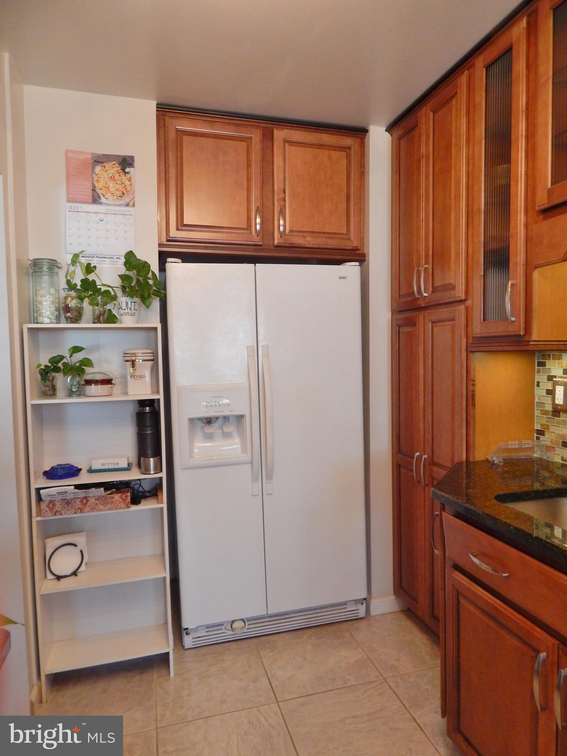 7484 German Hill Road Baltimore, MD 21222 - Photo 10 of 31 Beautiful Cabinets and Great Appliances