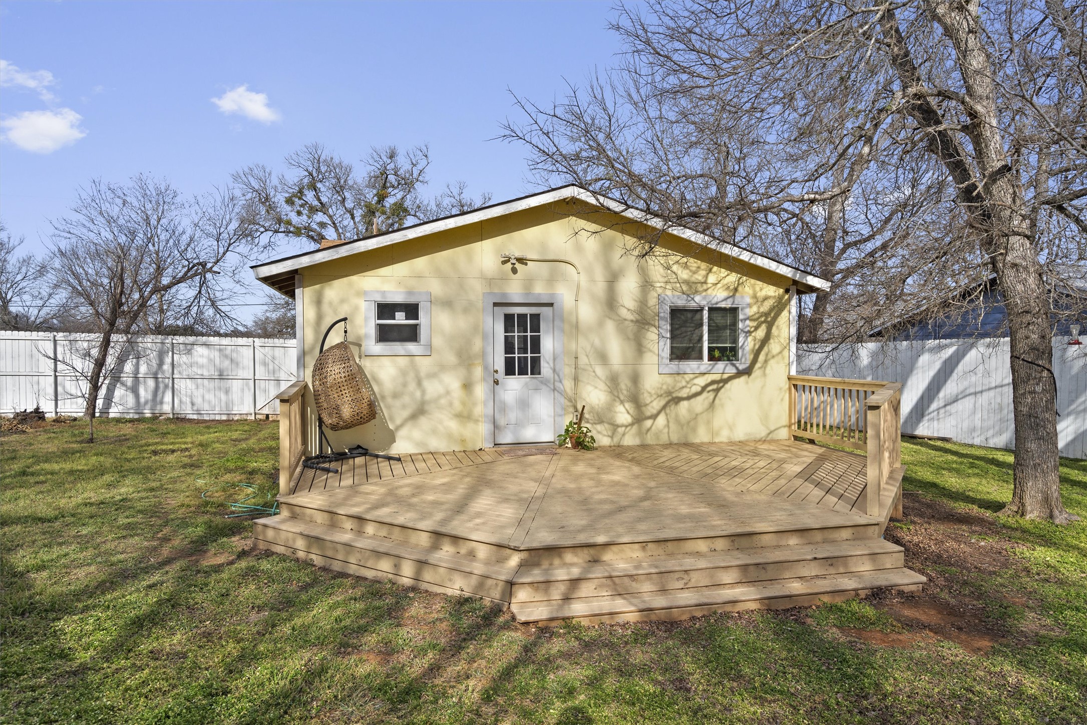 121 Jackson Street Elgin, TX 78621 - Photo 23 of 26