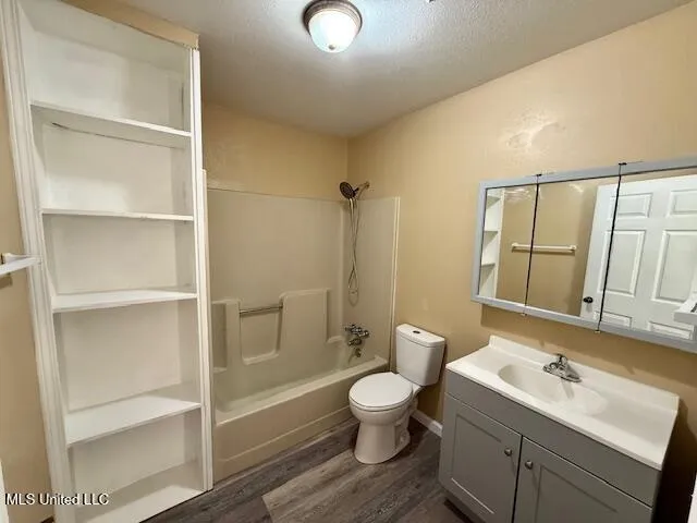 $1,600 | 5824 Bay Avenue, Moss Point, MS 39563