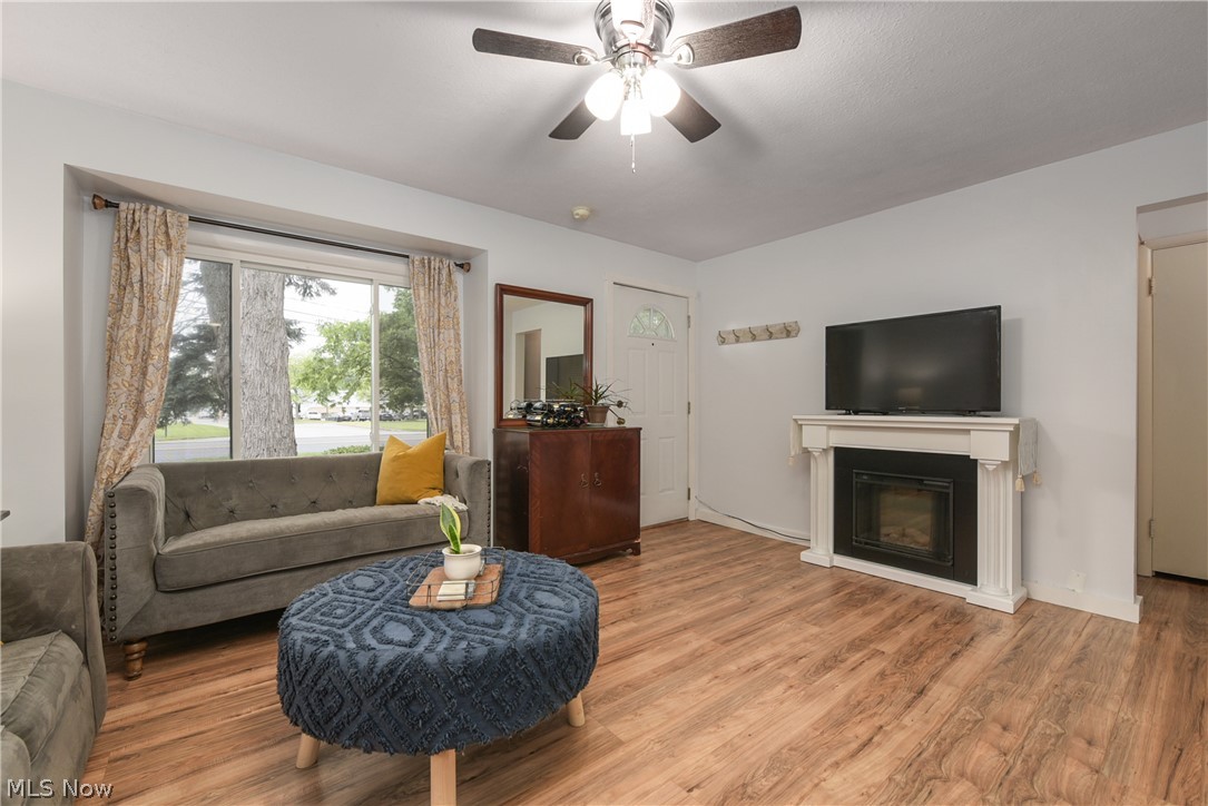 7071 Hopkins Road Mentor, OH 44060 - Photo 5 of 31