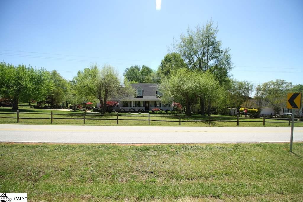644 Piedmont Golf Course Road Piedmont, SC 29673 - Photo 3 of 35 Gallery Image 3