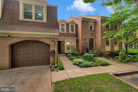 $934,950 | 11402 Empire Lane, Rockville, MD 20852
