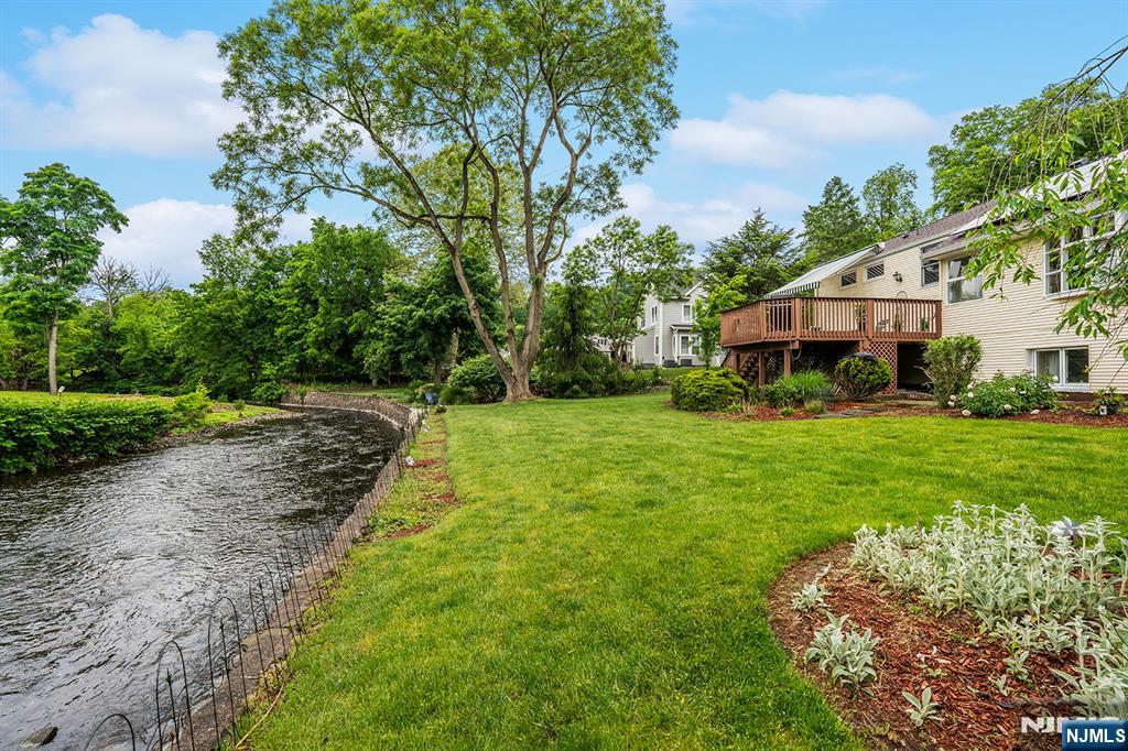 226 Mulberry Place Ridgewood, NJ 07450 - Photo 5 of 46