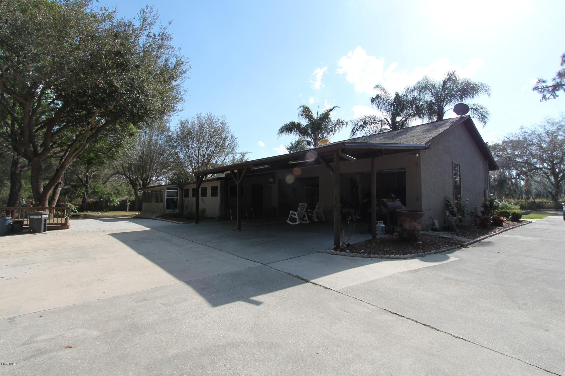 5645 Lord Street Mims, FL 32754 - Photo 39 of 52 garages in back