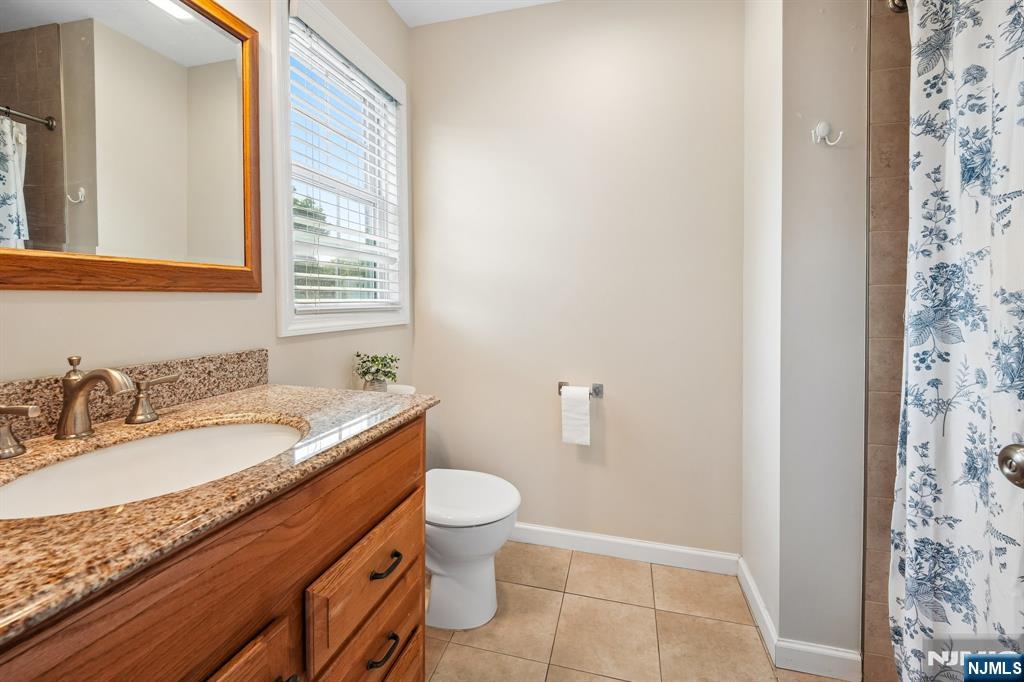 73 Forest Place Rochelle Park, NJ 07662 - Photo 24 of 34