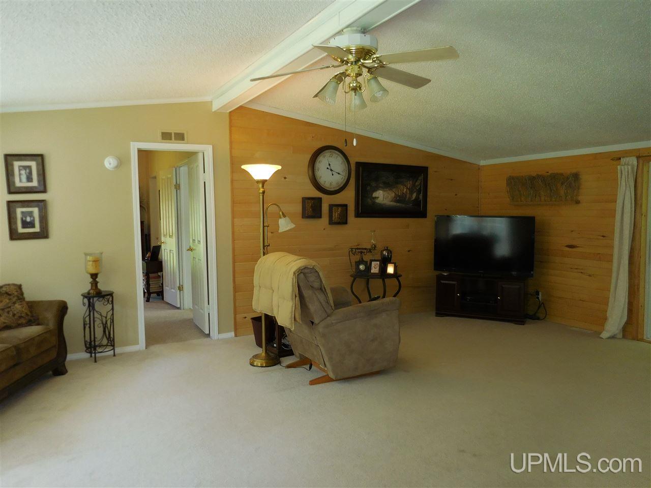 7786 Adams Road Manistique, MI 49854 - Photo 14 of 36