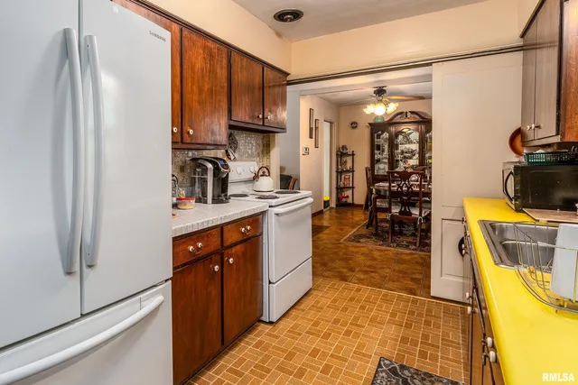 $132,500 | 301 South Orchard Drive, Carbondale, IL 62901