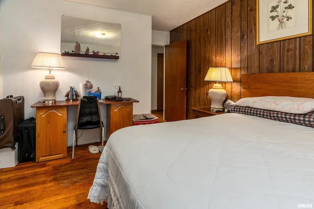 $132,500 | 301 South Orchard Drive, Carbondale, IL 62901