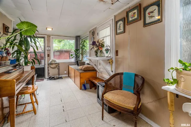 $132,500 | 301 South Orchard Drive, Carbondale, IL 62901