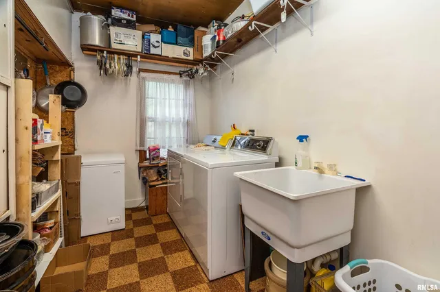 $132,500 | 301 South Orchard Drive, Carbondale, IL 62901