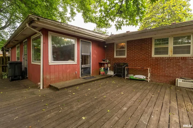 $132,500 | 301 South Orchard Drive, Carbondale, IL 62901