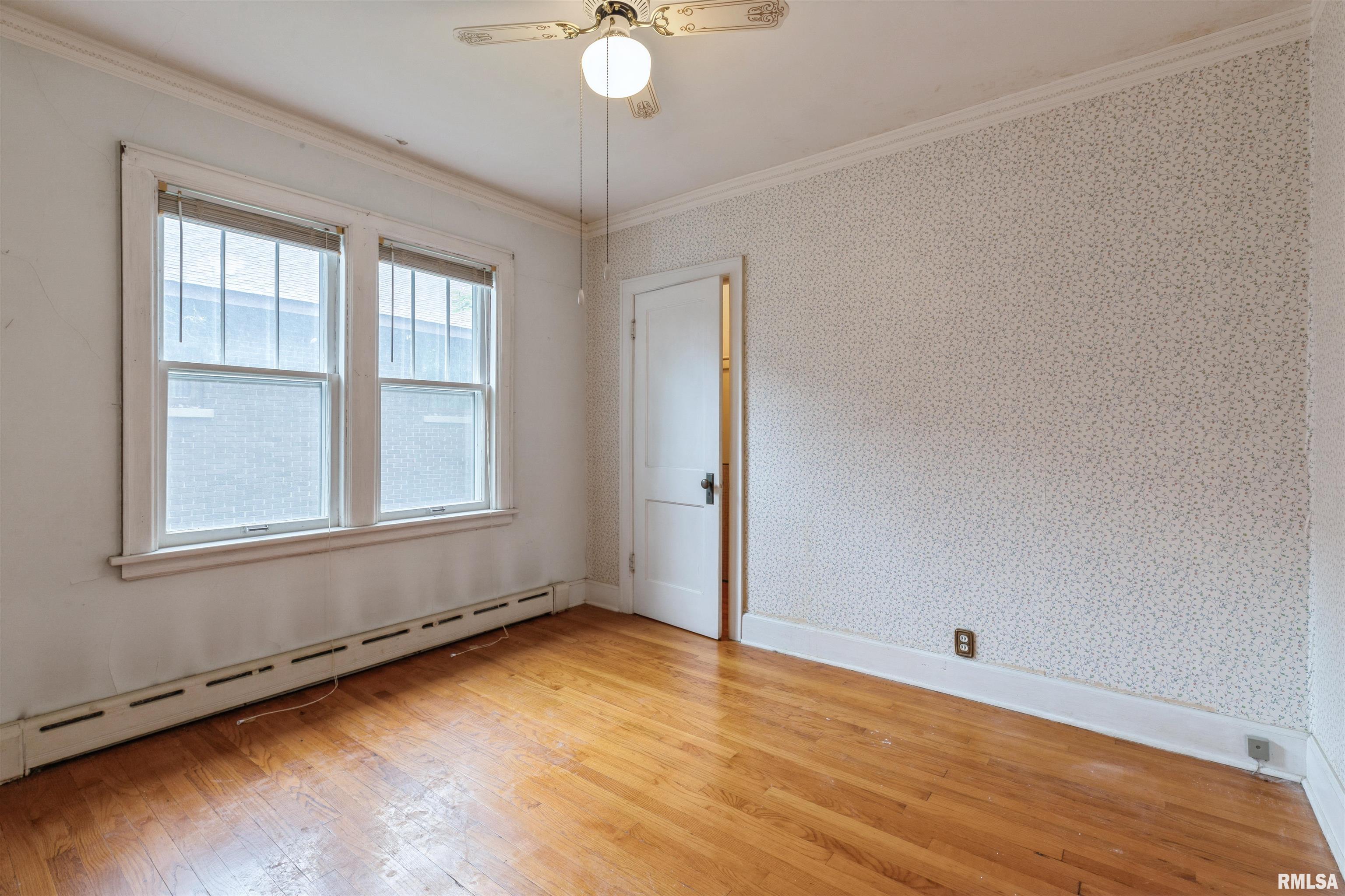 818 North 3rd Street Clinton, IA 52732 - Photo 10 of 23 Gallery Image 10