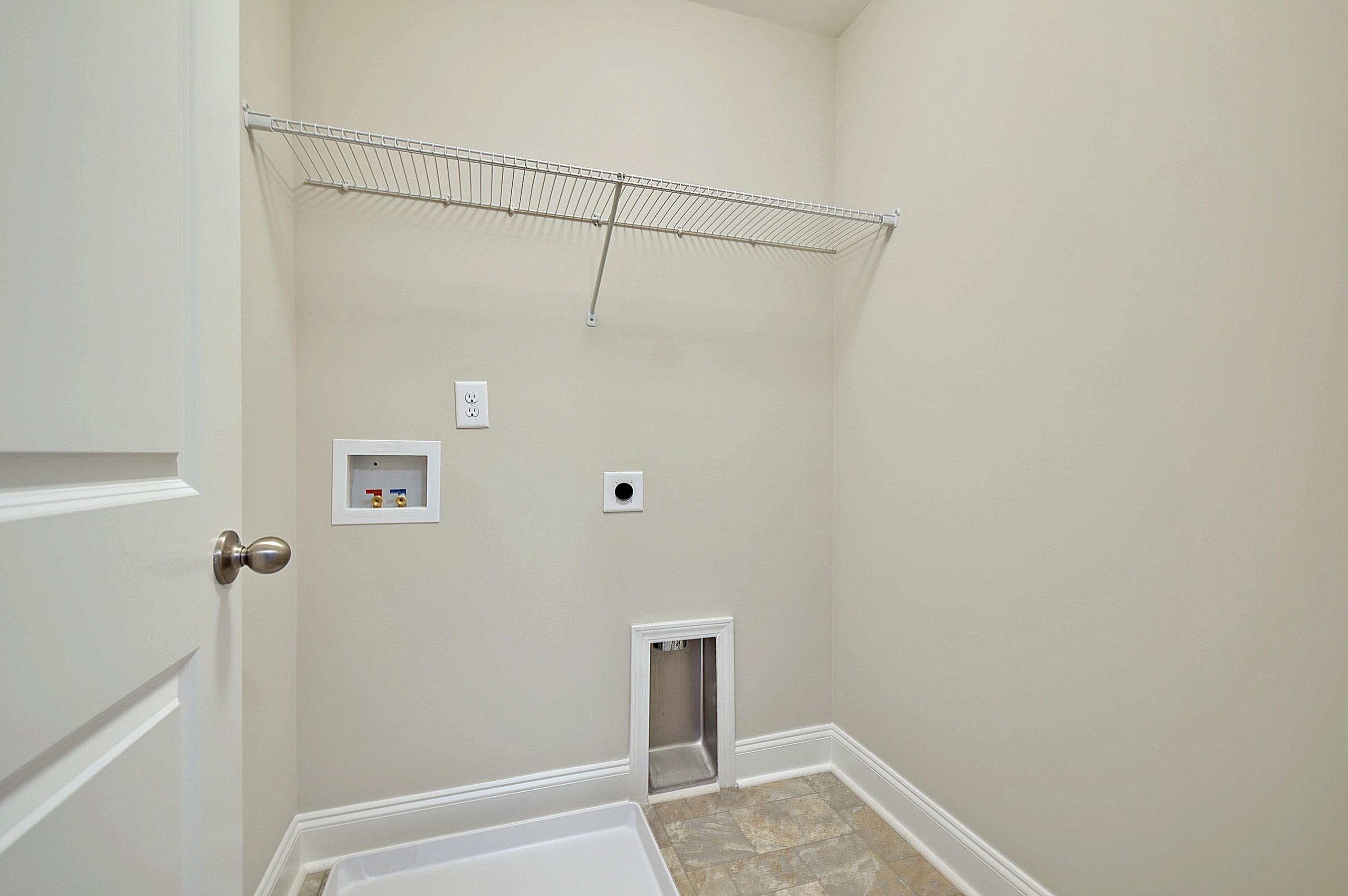 7852 Montview Road North Charleston, SC 29418 - Photo 21 of 34 7852 Montview Road Upstairs Laundry