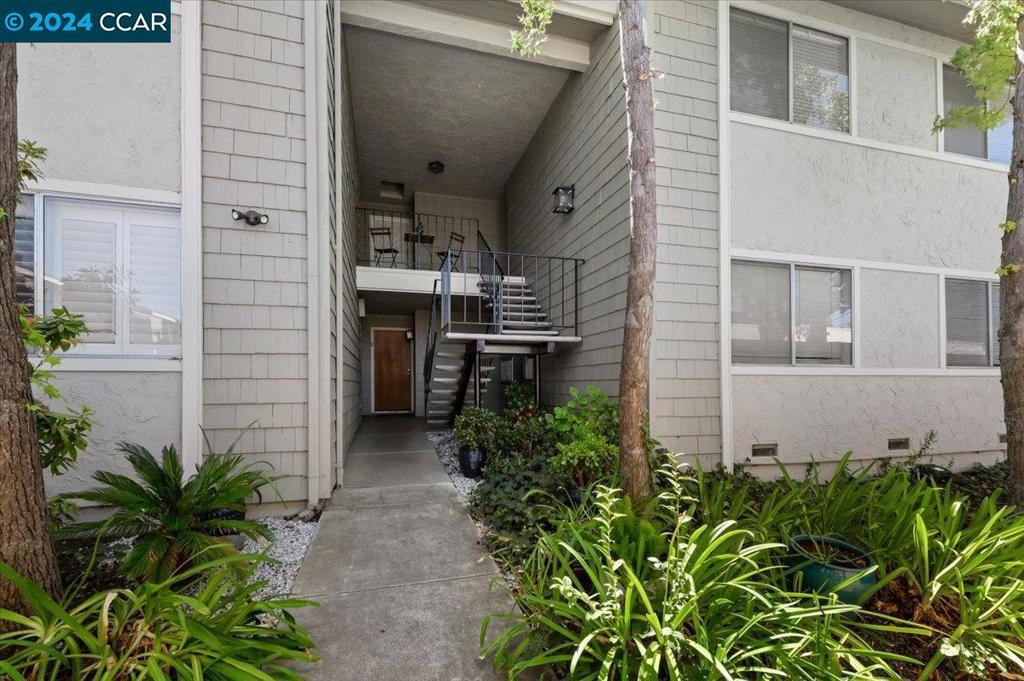 1050 Wesley Court Walnut Creek, CA 94597 - Photo 30 of 32 a view of a pathway besides a building