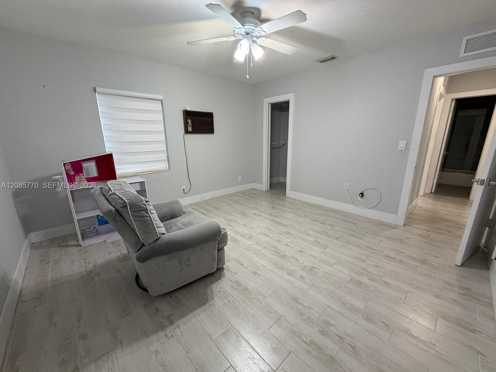 630 Southwest 46th Avenue Miami, FL 33134 - Photo 4 of 17 Gallery Image 4