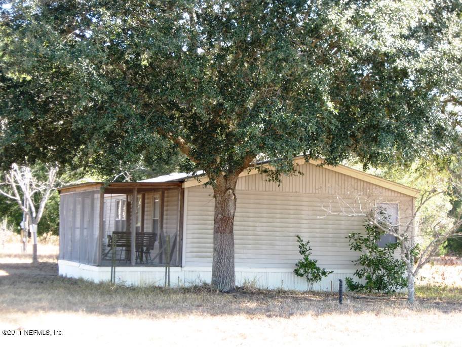 127 Raleigh Avenue Satsuma, FL 32189 - Photo 4 of 16 IMG_4060
