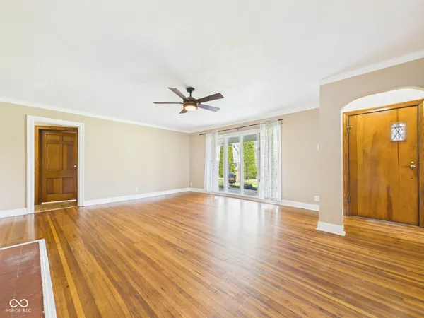 $330,000 | 1925 Lindberg Road, Anderson, IN 46012