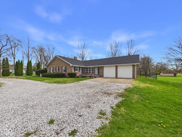$330,000 | 1925 Lindberg Road, Anderson, IN 46012
