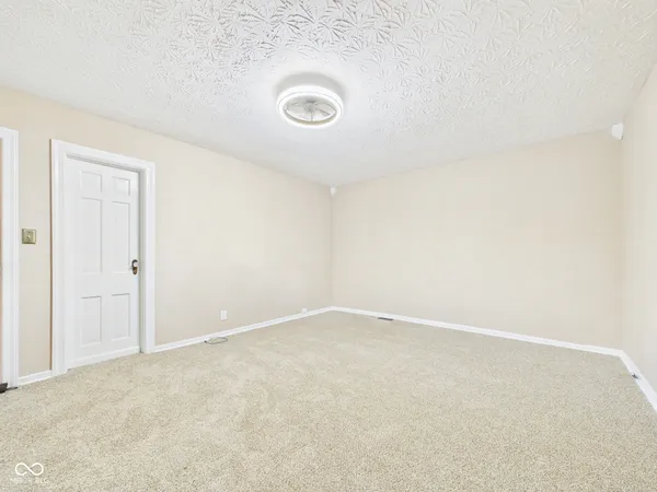 $330,000 | 1925 Lindberg Road, Anderson, IN 46012
