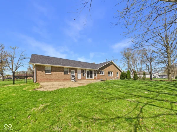 $330,000 | 1925 Lindberg Road, Anderson, IN 46012