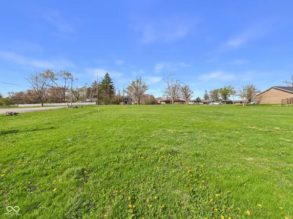 $330,000 | 1925 Lindberg Road, Anderson, IN 46012