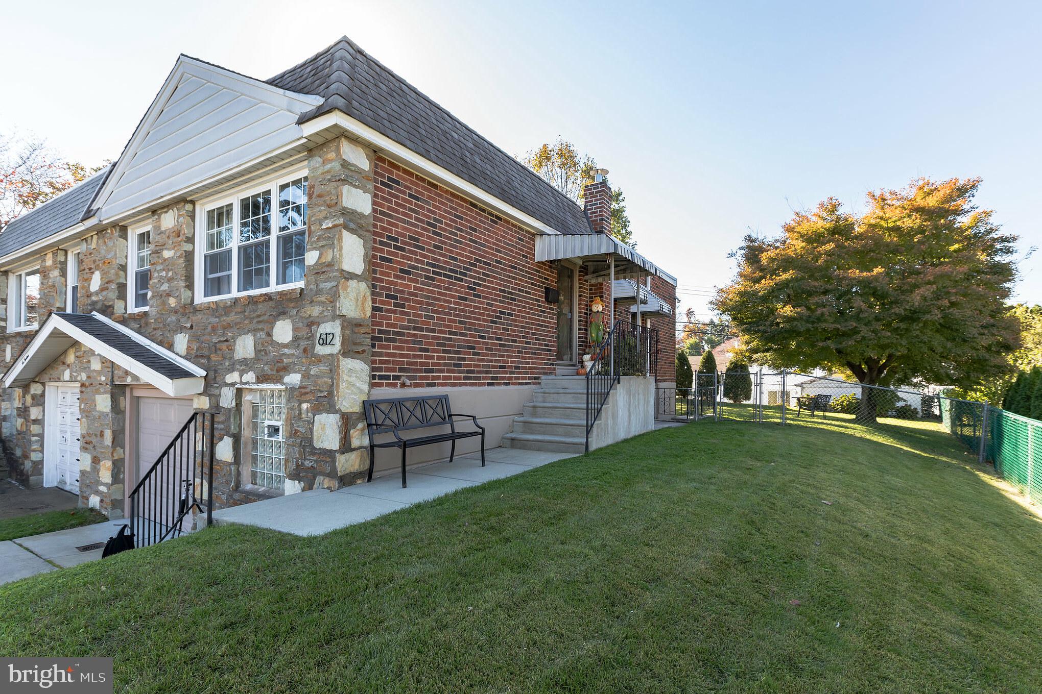612 Sherrie Road Philadelphia, PA 19115 - Photo 2 of 30